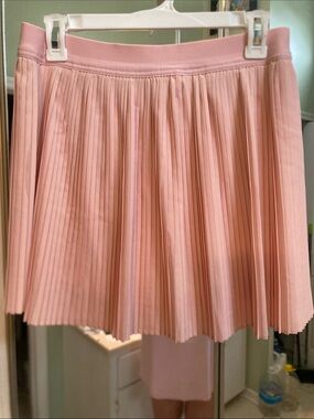 Old Navy Pleated Skort in Light Pink